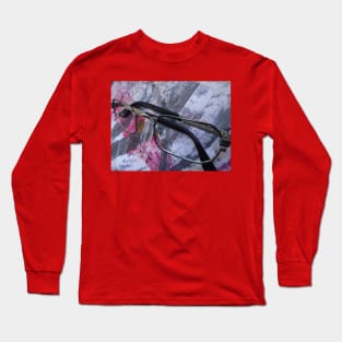 A broken pair of glasses - 1 Long Sleeve T-Shirt